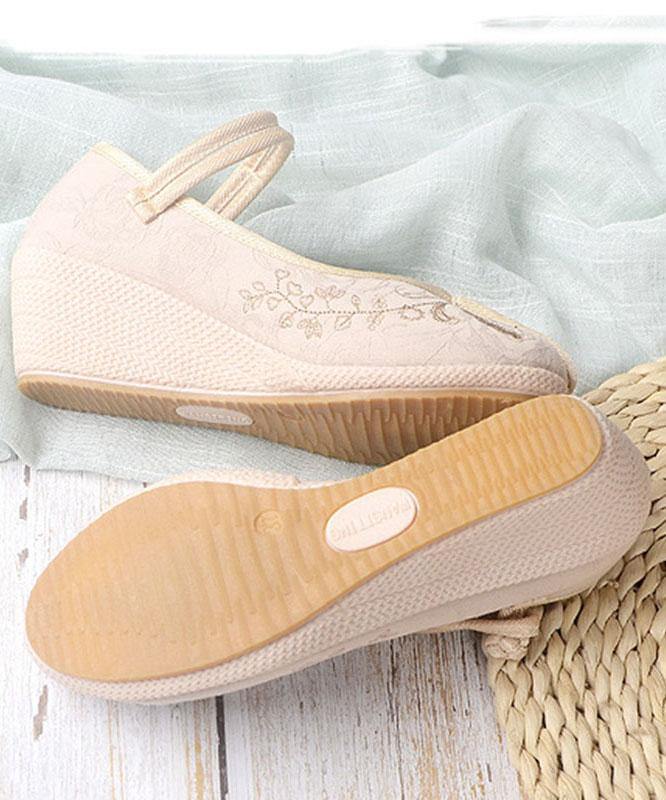 スプライシンググリーンの刺繍入りオリエンタルバックルストラップウェッジハイウェッジヒールシューズ